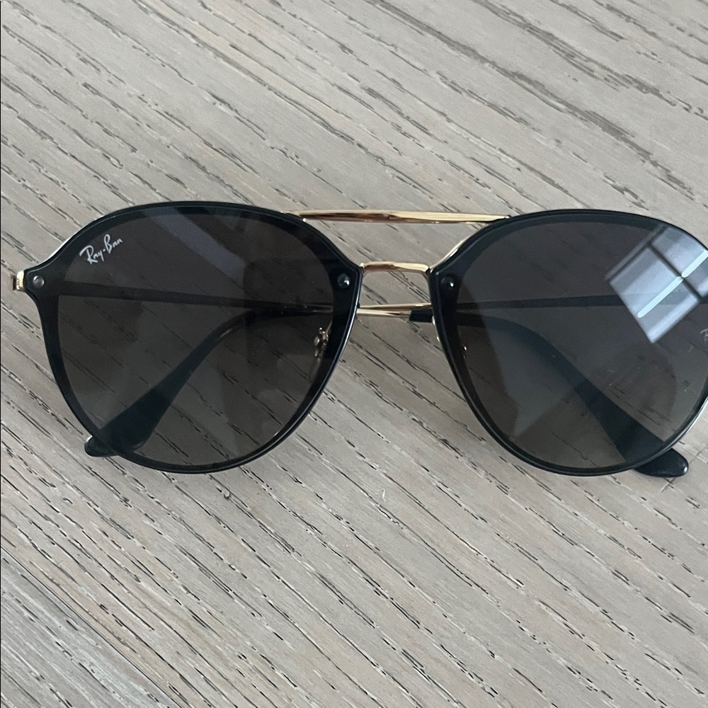 Ray-Ban Black Frames with Gold Bridge Sunglasses